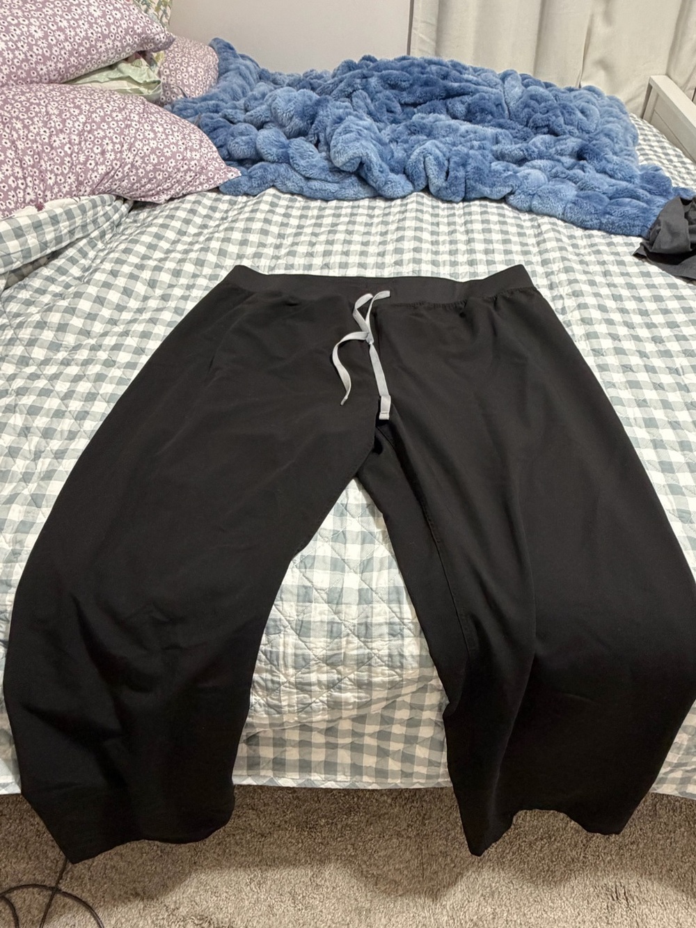 Women’s Figs Livingston Scrub Pants